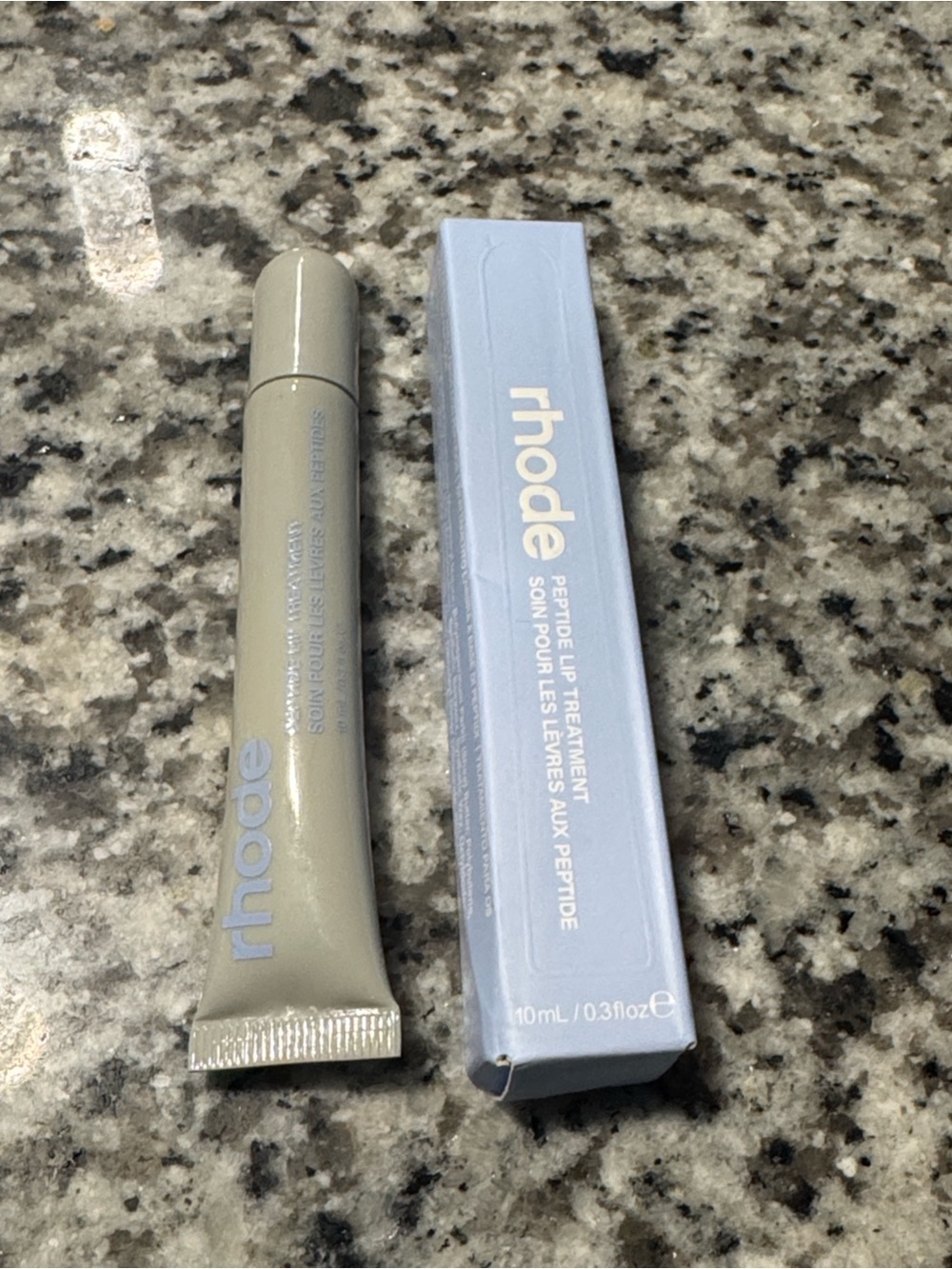 Rhode Peptide Lip Treatment Sugarberry - Picture 4 of 5